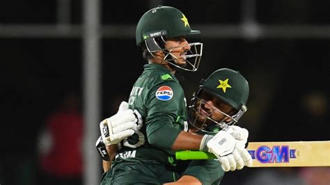 cricinfo commentary ball by ball.